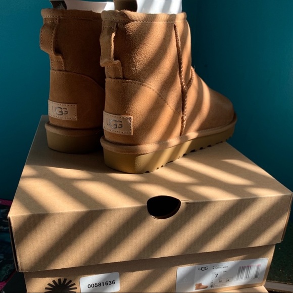 UGG Mini in chestnut - Picture 4 of 5